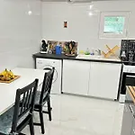 80m2 Confortable Et Spacieux 아파트 바이유 로망빌리에