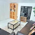 80m2 Confortable Et Spacieux 아파트 *